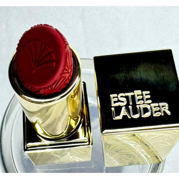 Limited Edition Estée Lauder Red Velvet Lipstick Limited Edition Holiday 2024 - Picture 2 of 6